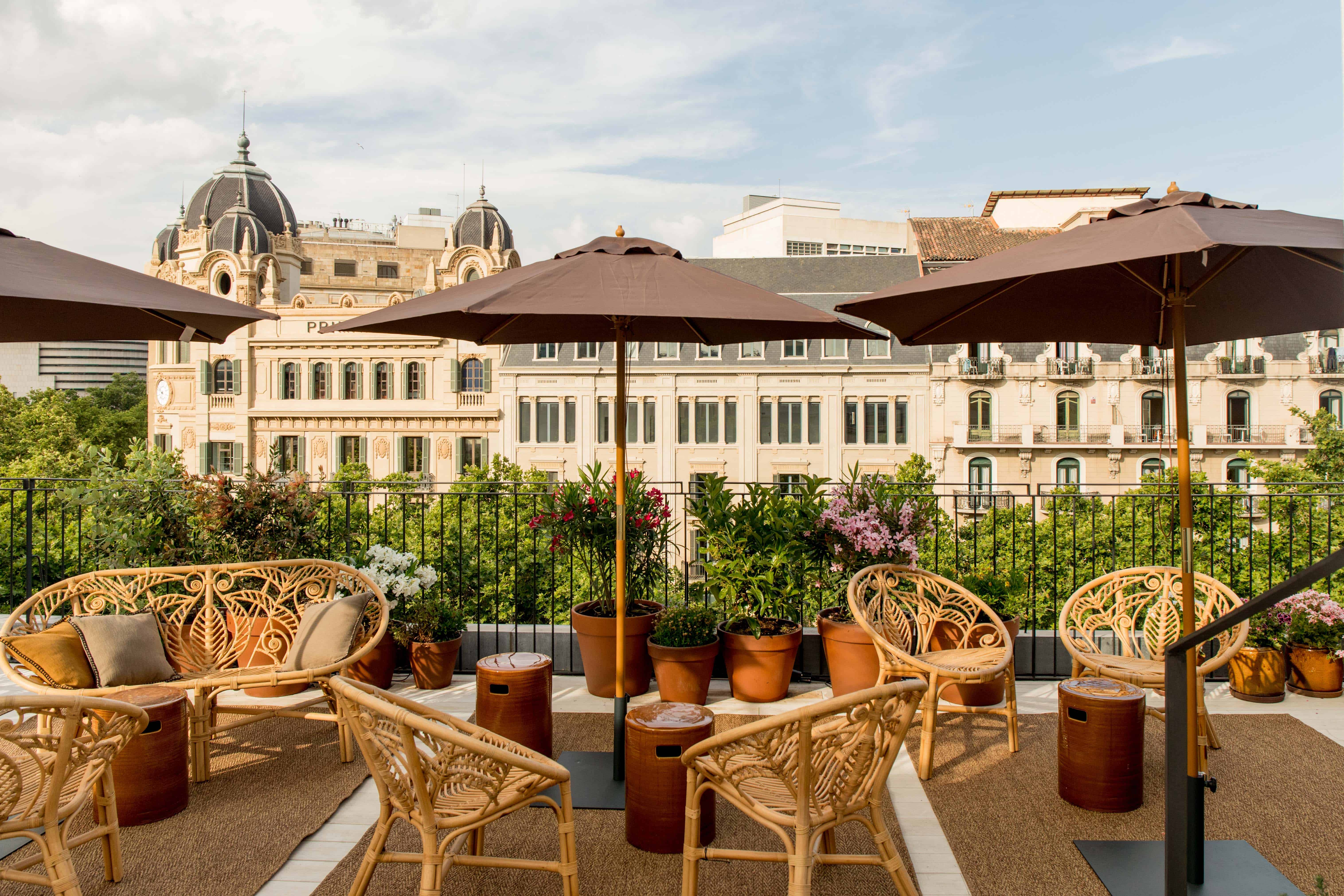 Rooftop terrace with views of Las Ramblas